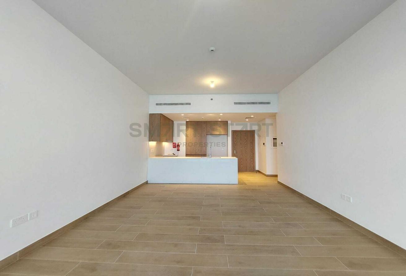 Sea View / Unfurnished / Perfect Location photo 7