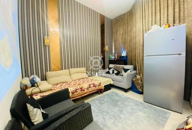 128827900 - Property Image 2