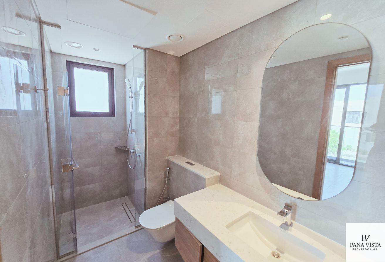 1-month Free, 4BR independent Villa, Huge Plot photo 11