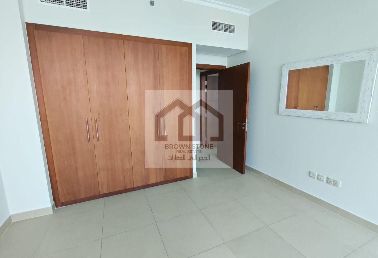 Spacious 3BHK | End Corner | Burj Khalifa View photo 12