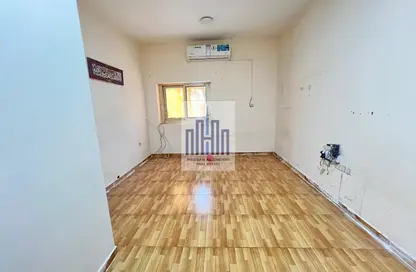 شقة - غرفة نوم - 1 حمام للايجار في طريق فاير ستاشن - مويلح - الشارقة