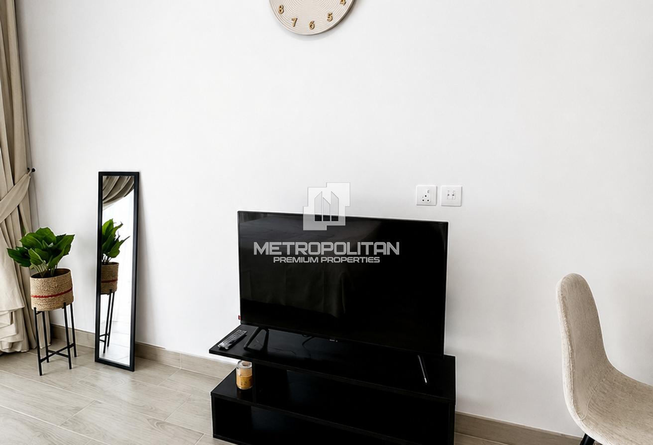 Great Maintenance | Furnished | Spacious Layout photo 8