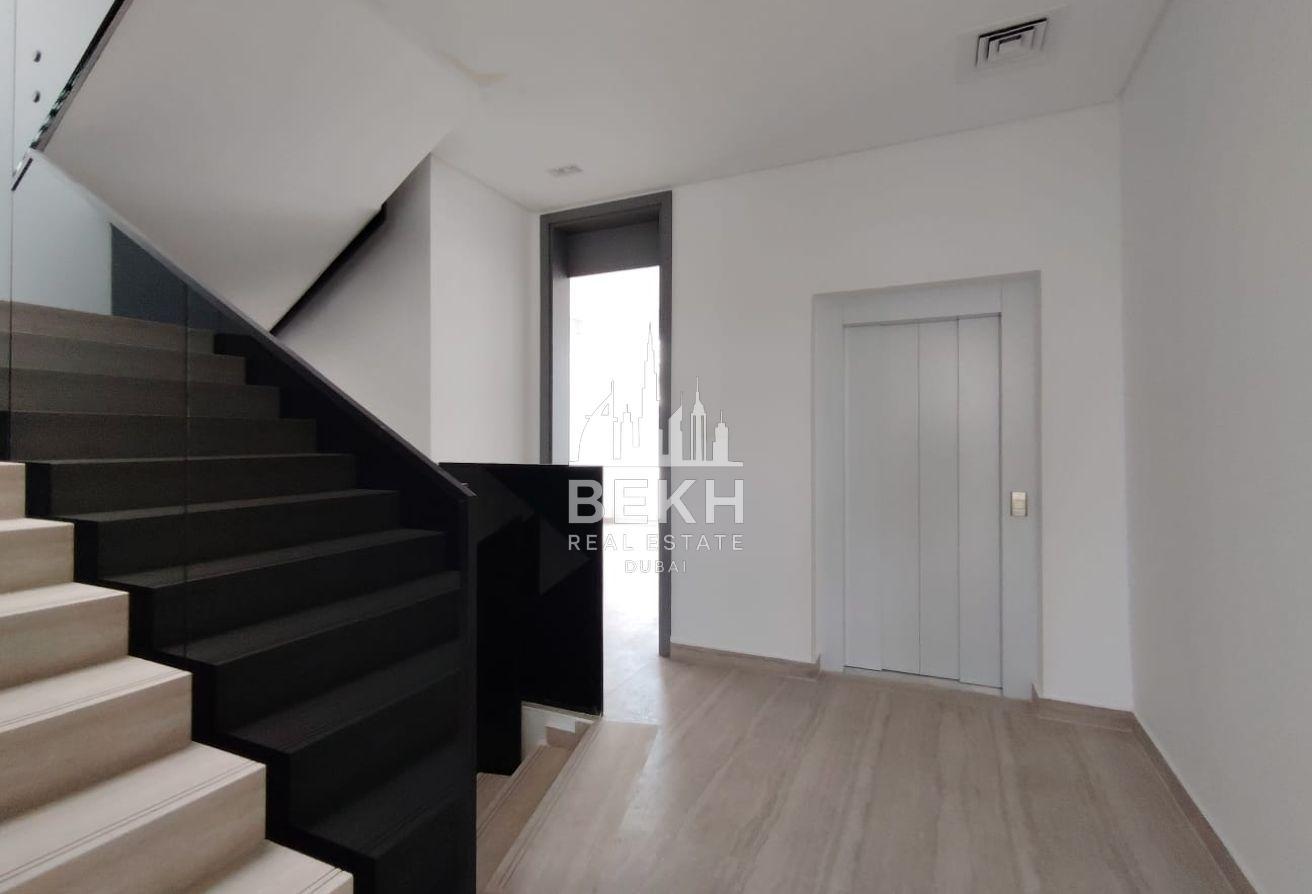 Contemporary 4BR | Premium Finishes | Private Pool photo 21