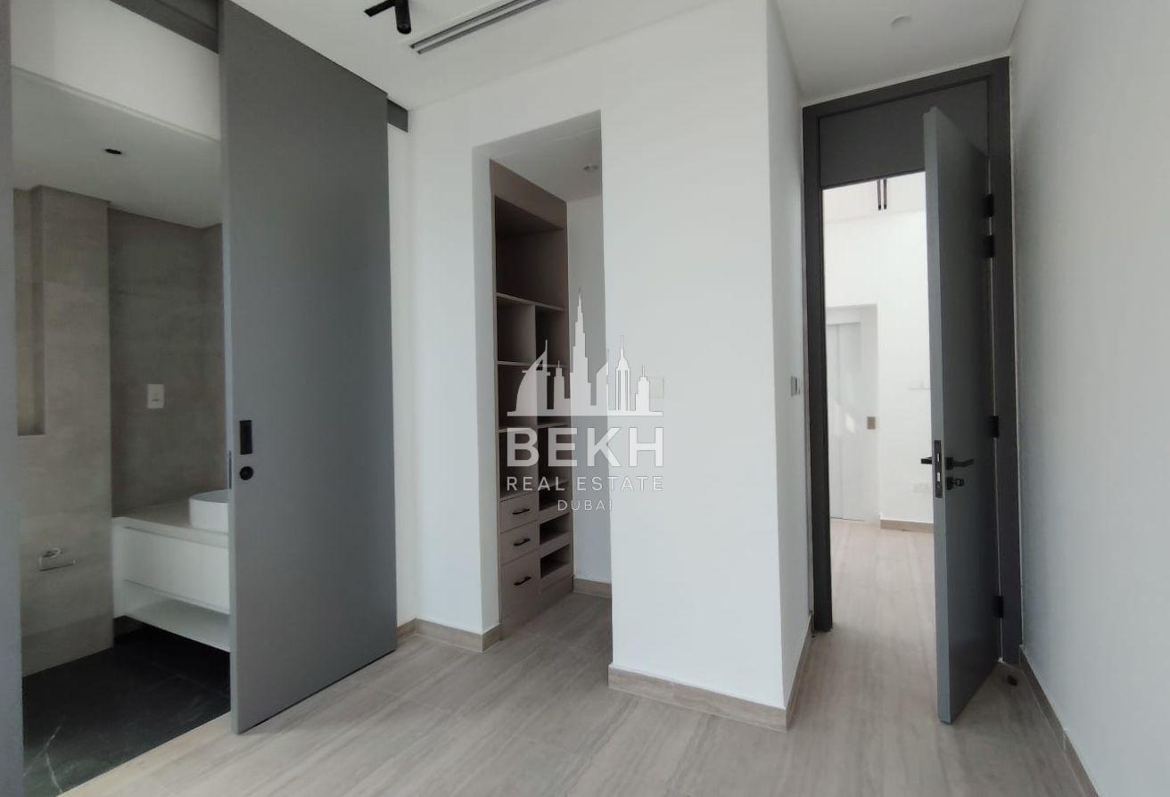 Contemporary 4BR | Premium Finishes | Private Pool photo 29