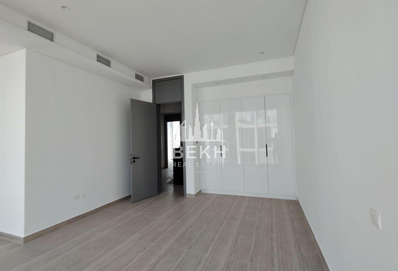 Contemporary 4BR | Premium Finishes | Private Pool photo 16