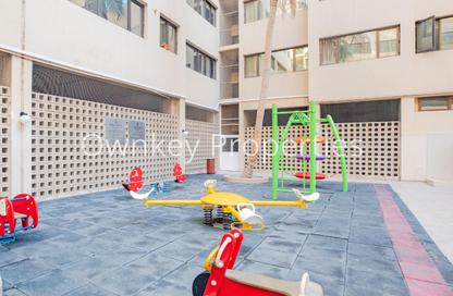 Apartment - 2 Bedrooms - 2 Bathrooms for rent in Silver Sands 1 - Al Mankhool - Bur Dubai - Dubai