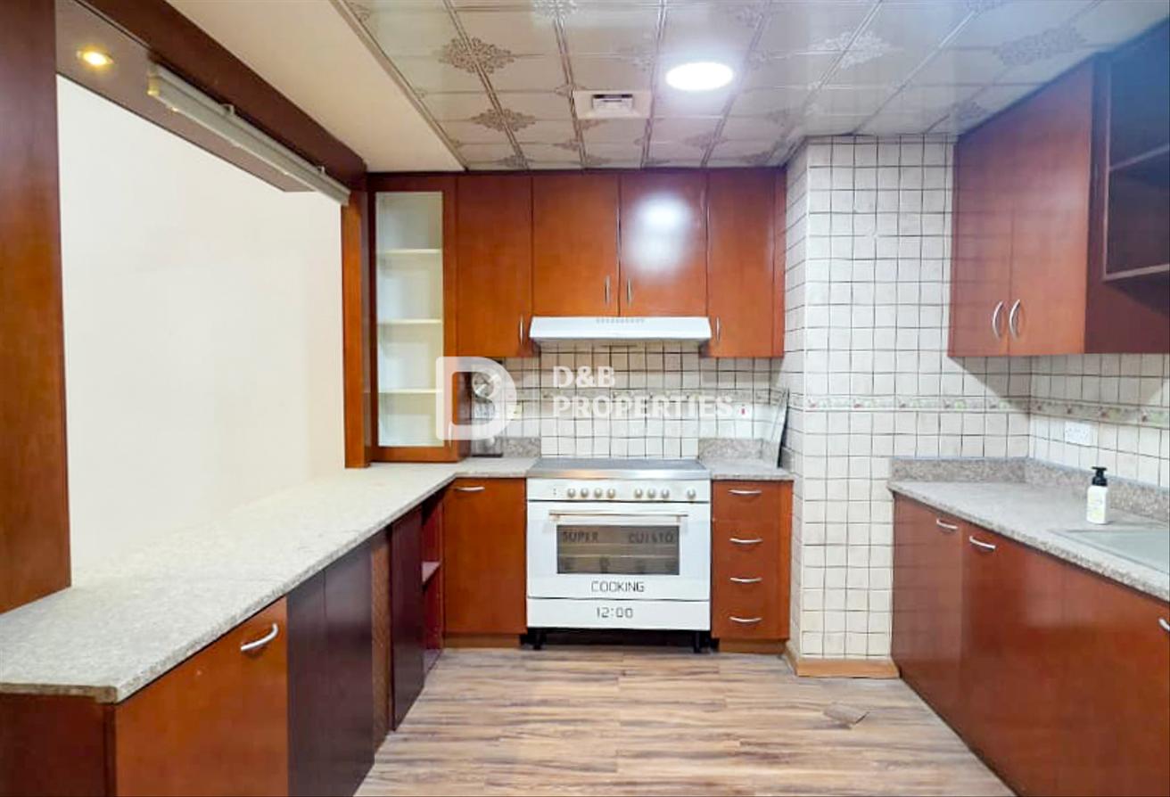 Ready to Move in | Well Maintained | Spacious photo 7