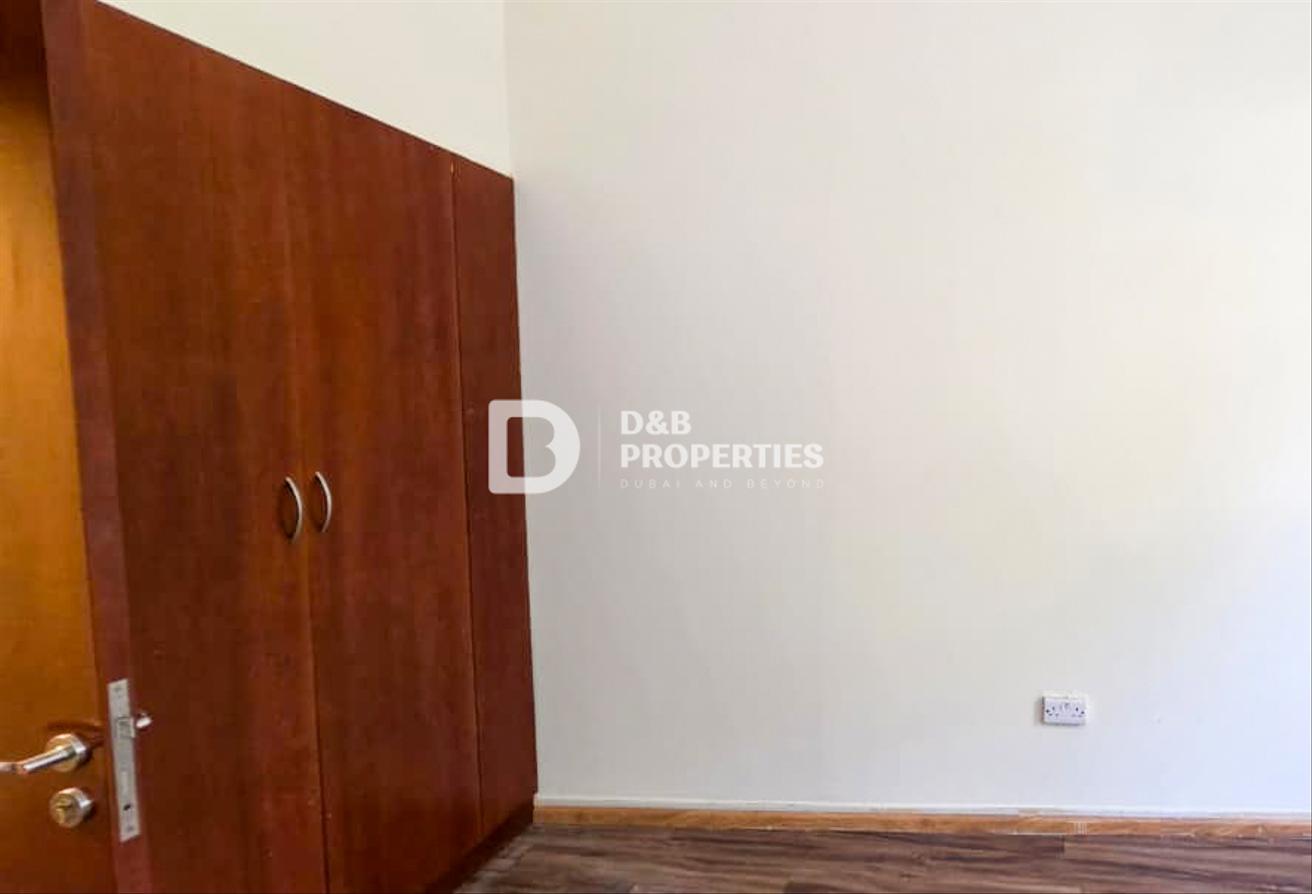Ready to Move in | Well Maintained | Spacious photo 16