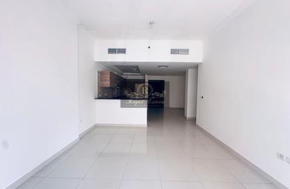 Apartment - 2 Bedrooms - 3 Bathrooms for rent in Spanish Tower - Dubai Sports City - Dubai