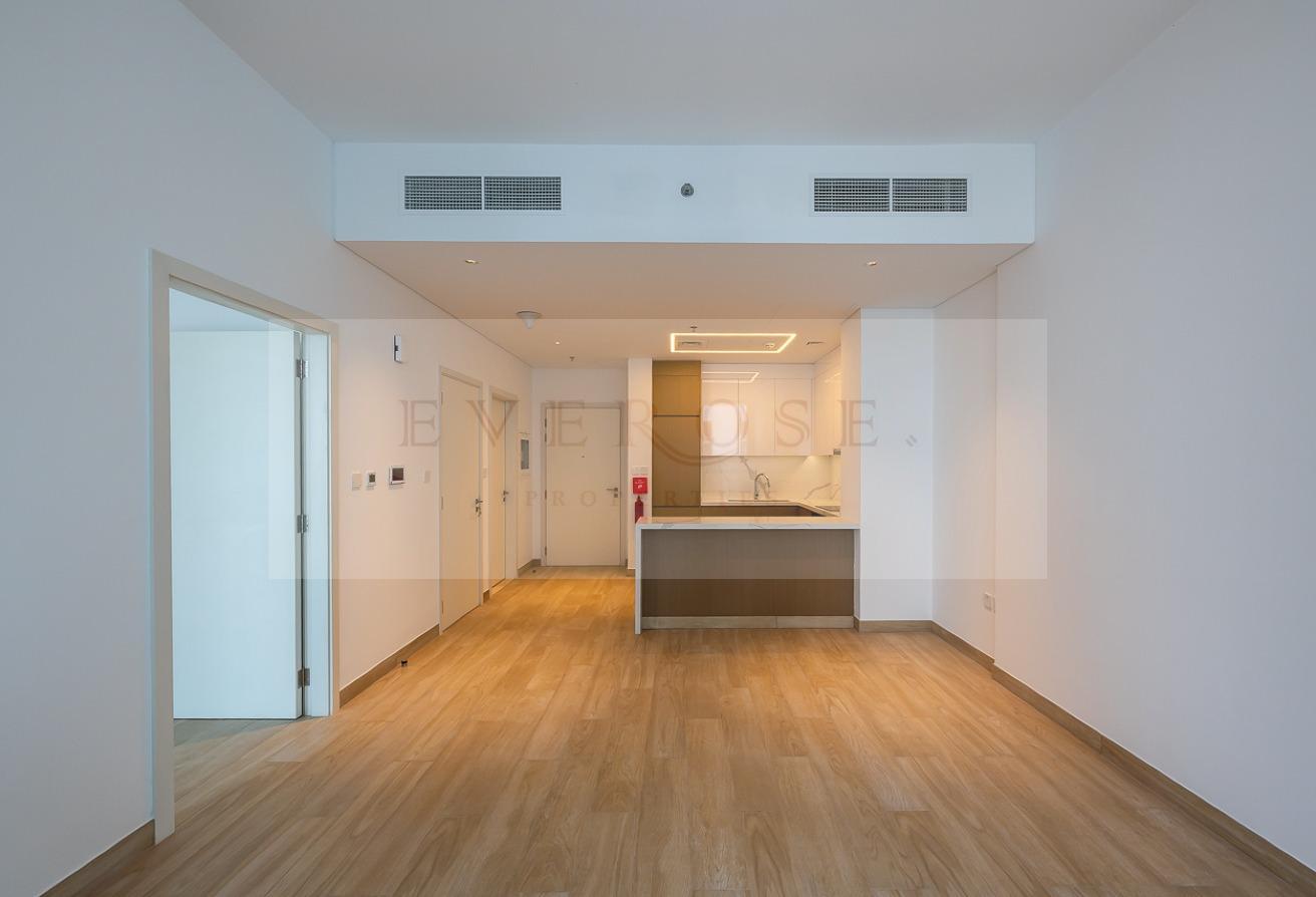 Spacious 1BR | Luxury Lifestyle Living photo 2