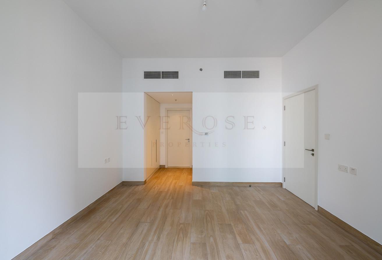 Spacious 1BR | Luxury Lifestyle Living photo 8