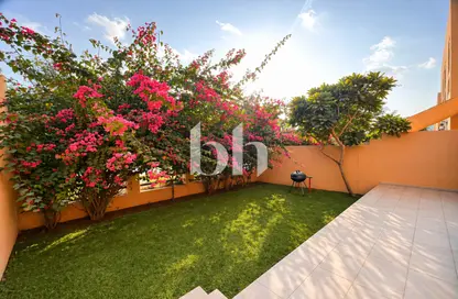 تاون هاوس - 3 غرف نوم - 3 حمامات للبيع في فيلات طراز دبي - القرية الشمالية - الفرجان - دبي