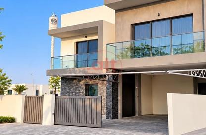 Villa - 4 - 5 for sale in Redwoods - Yas Acres - Yas Island - Abu Dhabi