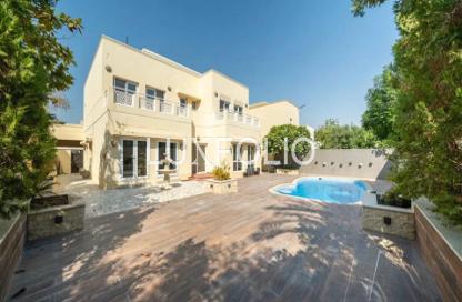 Villa - 5 Bedrooms - 4 Bathrooms for rent in Meadows 2 - Meadows - Dubai