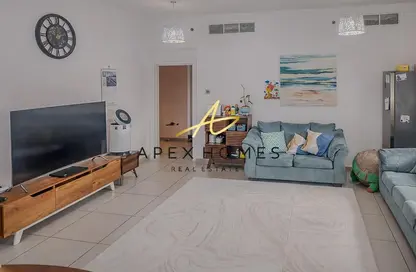 Apartment - 2 Bedrooms - 2 Bathrooms for sale in Marina Pinnacle - Dubai Marina - Dubai