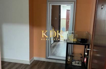 Apartment - 2 Bedrooms - 3 Bathrooms for rent in Hub Canal 2 - Hub Golf View Apartments - Dubai Sports City - Dubai