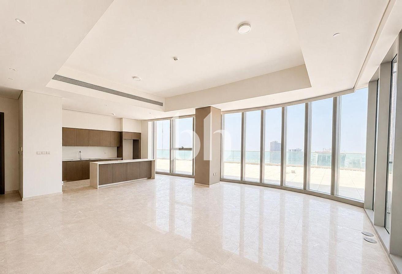 Penthouse | Full Burj View | Unfurnished photo 3