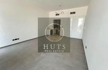 Apartment - Studio - 1 Bathroom for rent in V2 - Dubai Sports City - Dubai