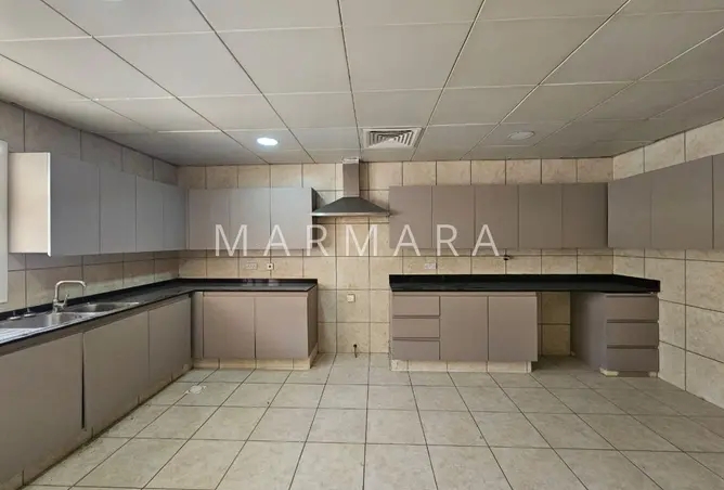 147800871 - Property Image 3