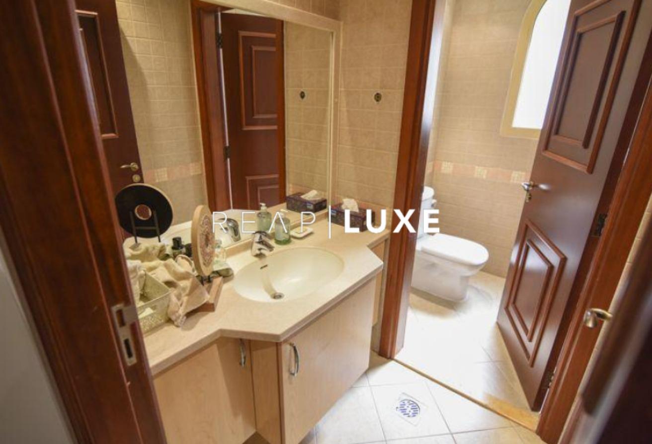 Elegant 5BR + Maid | Big Garden | Unfurnished photo 22