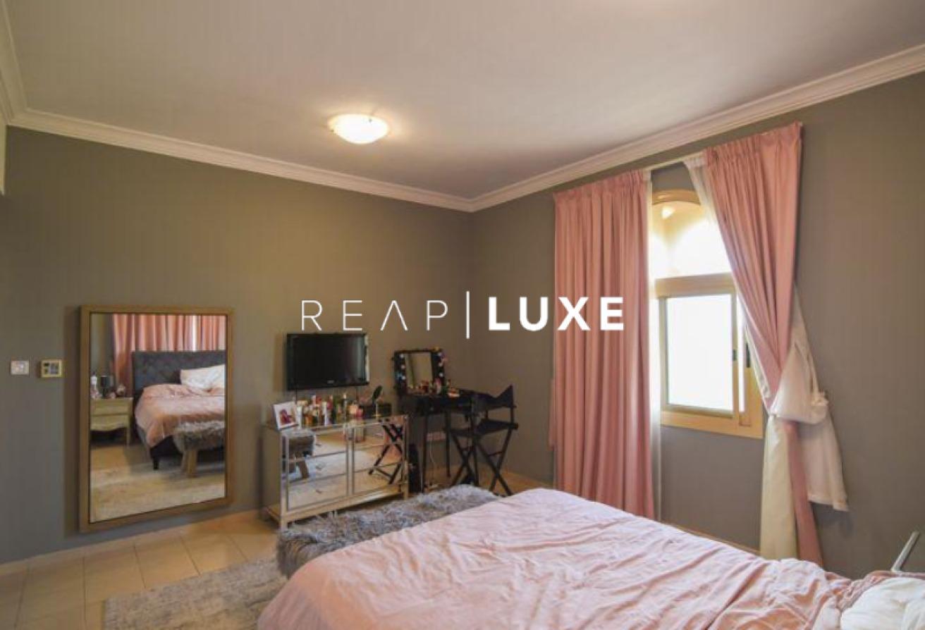 Elegant 5BR + Maid | Big Garden | Unfurnished photo 13