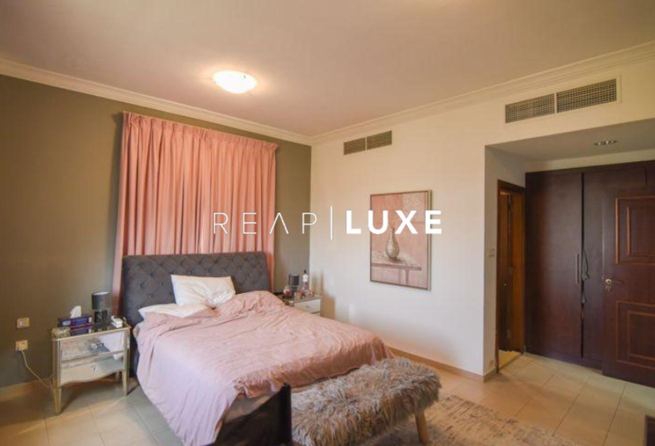 Elegant 5BR + Maid | Big Garden | Unfurnished photo 12