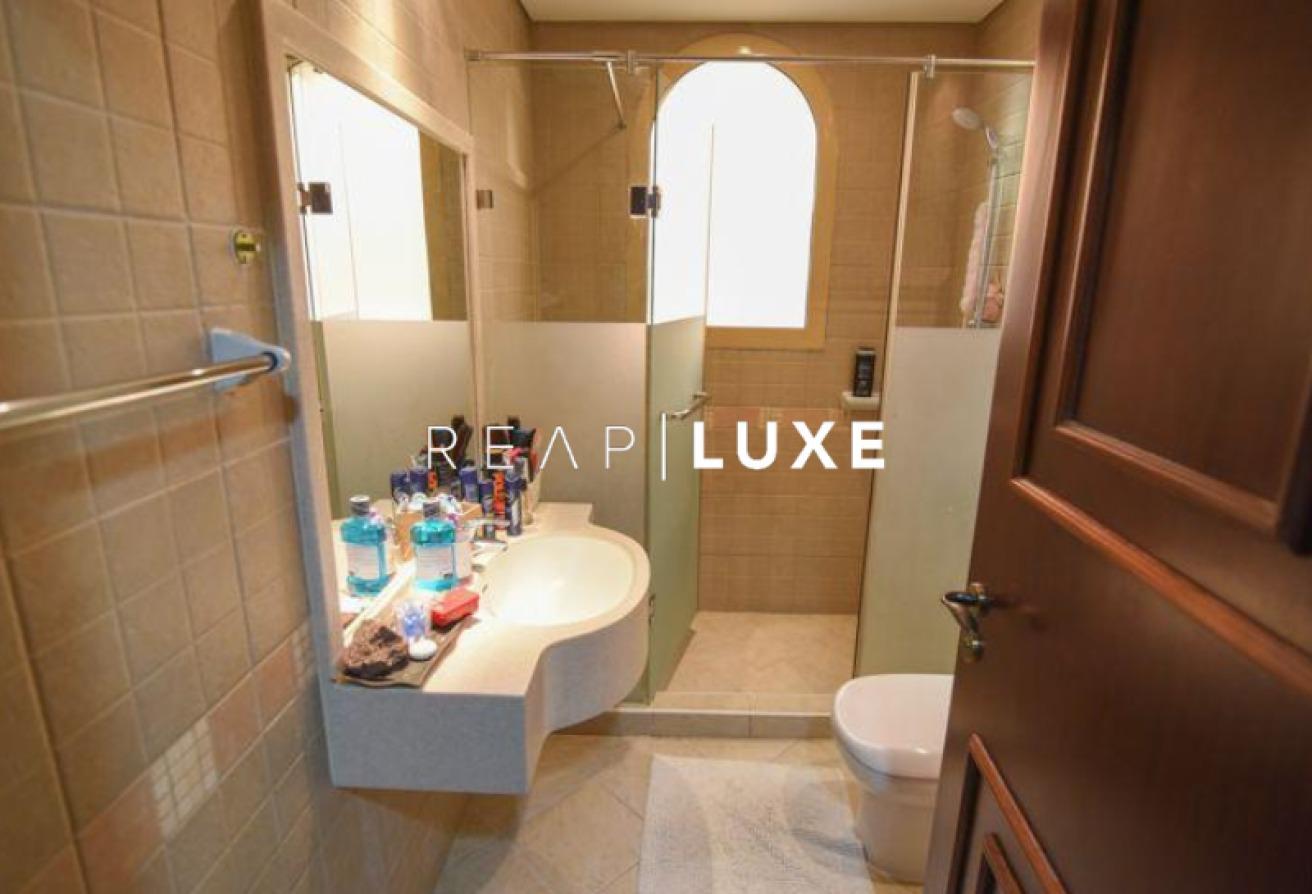 Elegant 5BR + Maid | Big Garden | Unfurnished photo 21