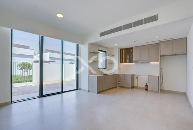 87033148 - Property Image 3