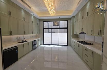 Villa - 5 - 7 for sale in Al Mowaihat 2 - Al Mowaihat - Ajman