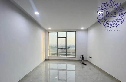 Apartment - Studio - 1 for rent in Marina First Tower - Dubai Marina - Dubai