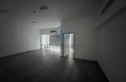 Office Space - Studio - 1 Bathroom for rent in Airport Road - Al Garhoud - Dubai