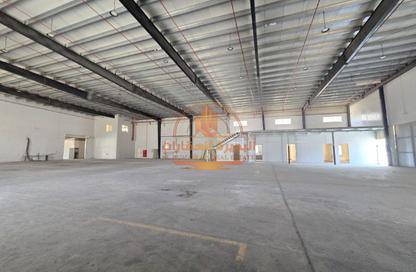 Warehouse - Studio - 1 Bathroom for sale in Umm Al Thuoob - Umm Al Quwain