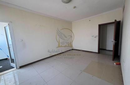 Apartment - 3 Bedrooms - 4 Bathrooms for rent in Qasimia 10 building - Al Mahatta - Al Qasimia - Sharjah
