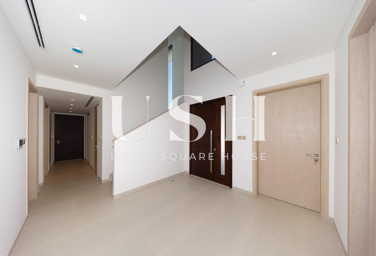 Genuine Listing | 4BR | Largest Plot |Corner villa photo 9