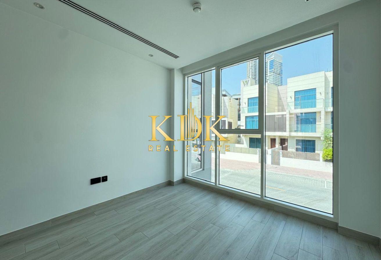 4BR + Maid | Unfurnished | Community View photo 3