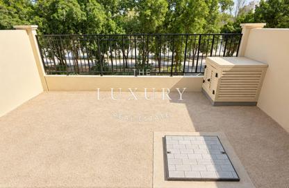 Townhouse - 4 - 5 for sale in Portofino - Damac Lagoons - Dubai