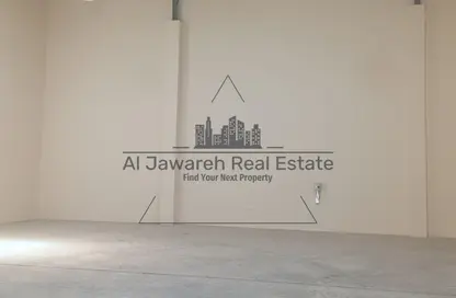 مستودع - استوديو للايجار في أم درع - أم القيوين