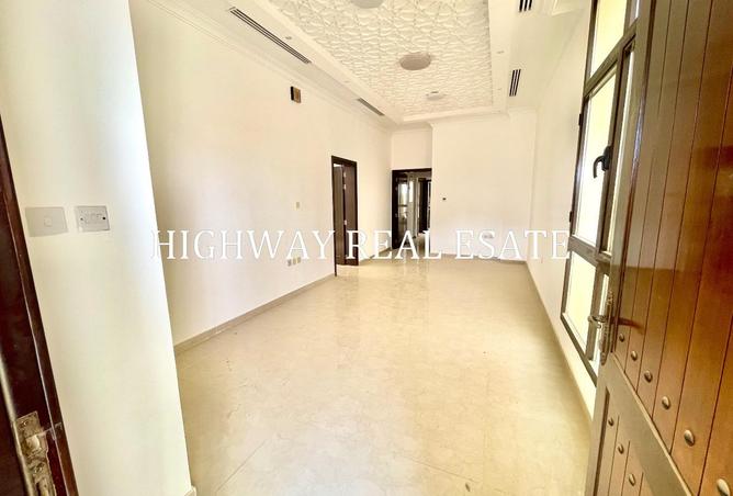 133863608 - Property Image 3