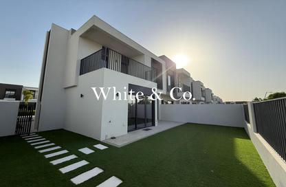 Townhouse - 4 Bedrooms - 5 Bathrooms for rent in Greenviews 2 - Emaar South - Dubai South (Dubai World Central) - Dubai Townhouse - 4 Bedrooms - 5 Bathrooms for rent in Greenviews 2 - Emaar South - Dubai South (Dubai World Central) - Dubai