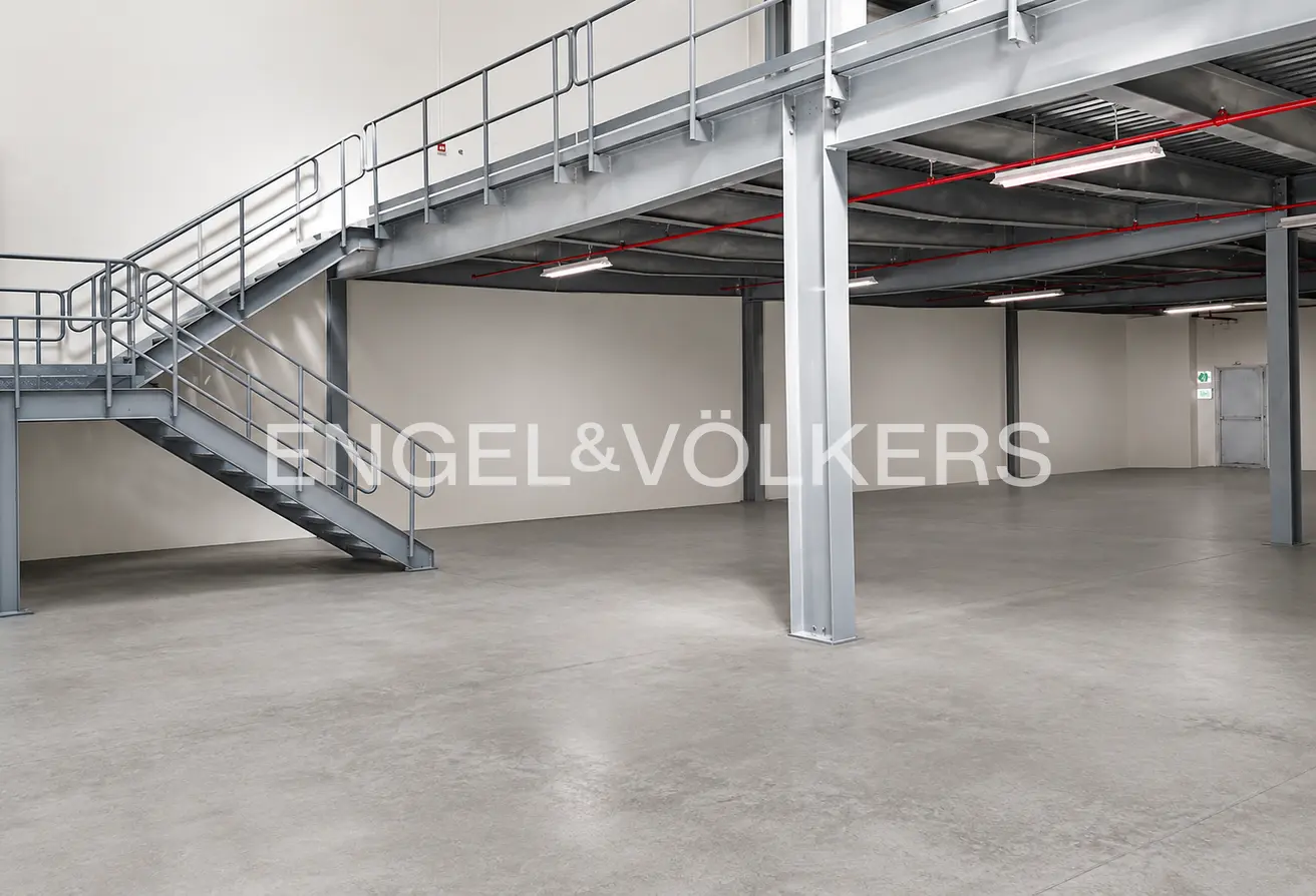151904370 - Property Main Image
