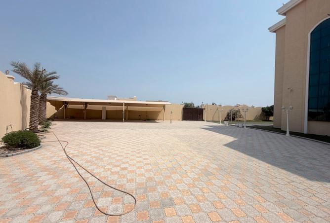 122912101 - Property Image 2