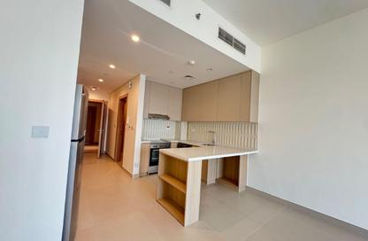 Apartment - Studio - 1 for rent in Weybridge Gardens 1 - Weybridge Gardens - Dubai Land Residence Complex - Dubai Apartment - Studio - 1 for rent in Weybridge Gardens 1 - Weybridge Gardens - Dubai Land Residence Complex - Dubai