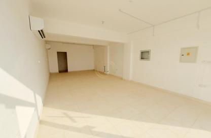 Shop - Studio - 1 Bathroom for rent in Wadi AL AIN 1 - Al Noud - Al Ain