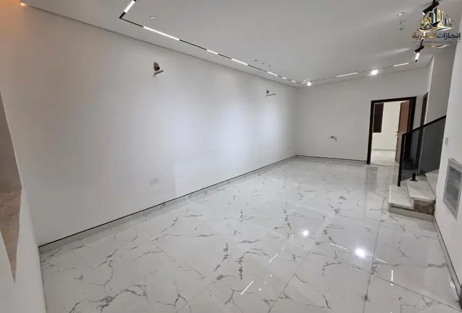 162770327 - Property Image 3