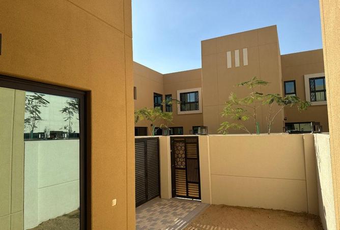 70282230 - صورة العقار 2