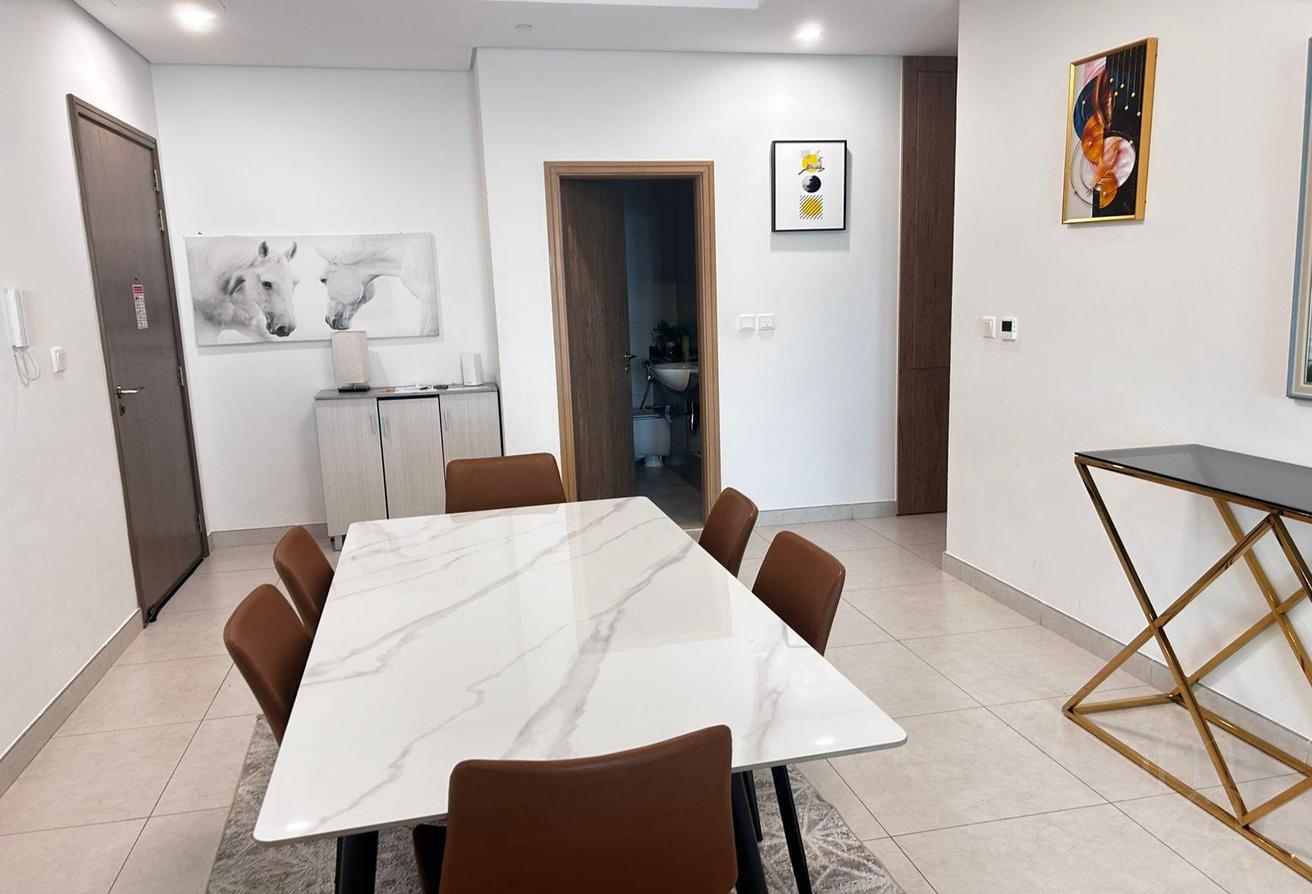 Fully Furnished 1BR | Canal View | Negotiable photo 2