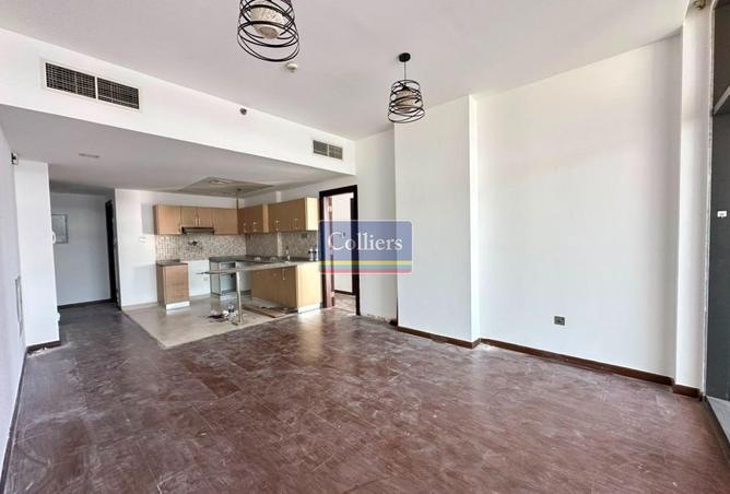 121999543 - Property Image 2