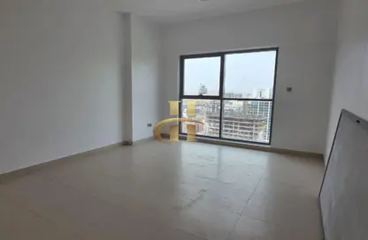 شقة - 2 غرف نوم - 3 حمامات للايجار في جيوار - منطقة 11 - قرية جميرا الدائرية - دبي