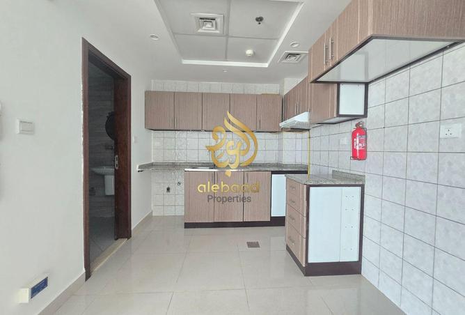Big Studio Apartment!!All Amenities!!Parking