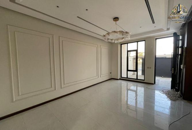 73847159 - Property Image 3